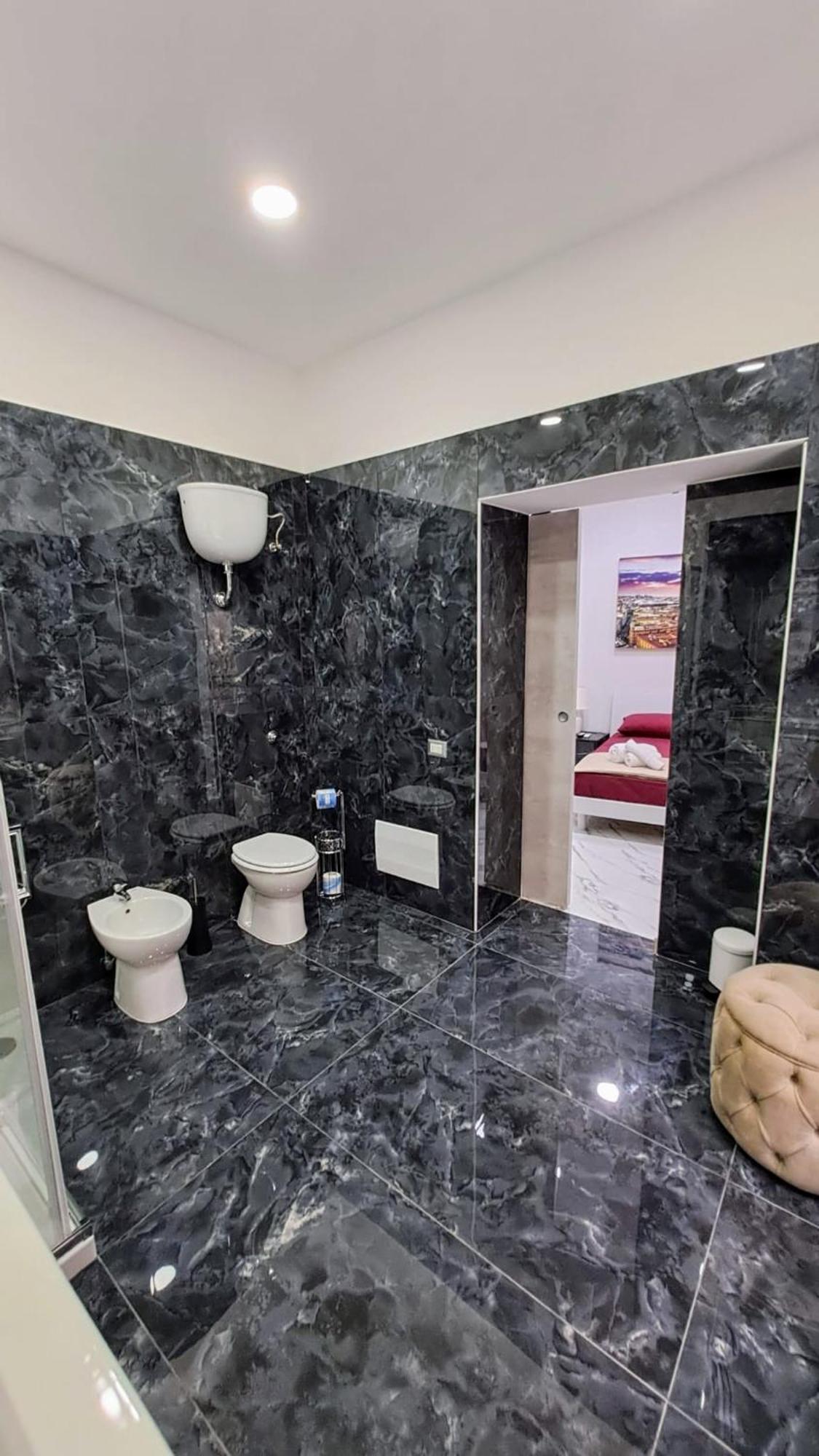 La Finestra Sul Borgo Hotel Nápoly Kültér fotó